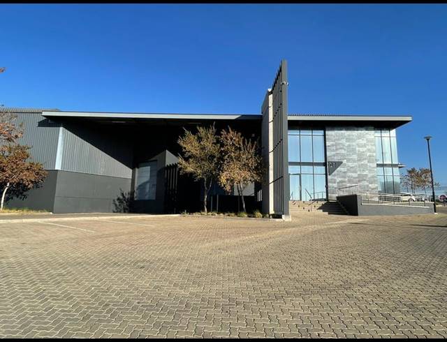 INDUSTRIAL PROPERTY TO RENT IN LOUWLARDIA